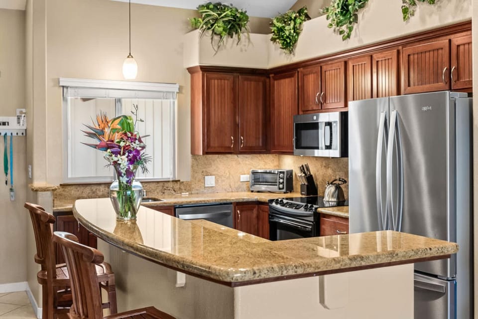 Luxury in Palm Villas Golf Course Beach & Family Fun with Private Mauna Lani Beach Club Access House in Mauna Lani