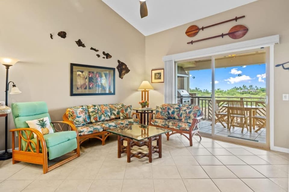 Luxury in Palm Villas Golf Course Beach & Family Fun with Private Mauna Lani Beach Club Access House in Mauna Lani