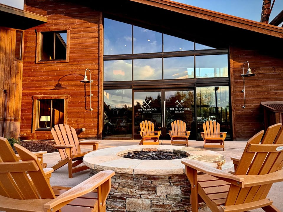 Modern Mountain Studio in the Heart of Park City Apartment hotel in Park City