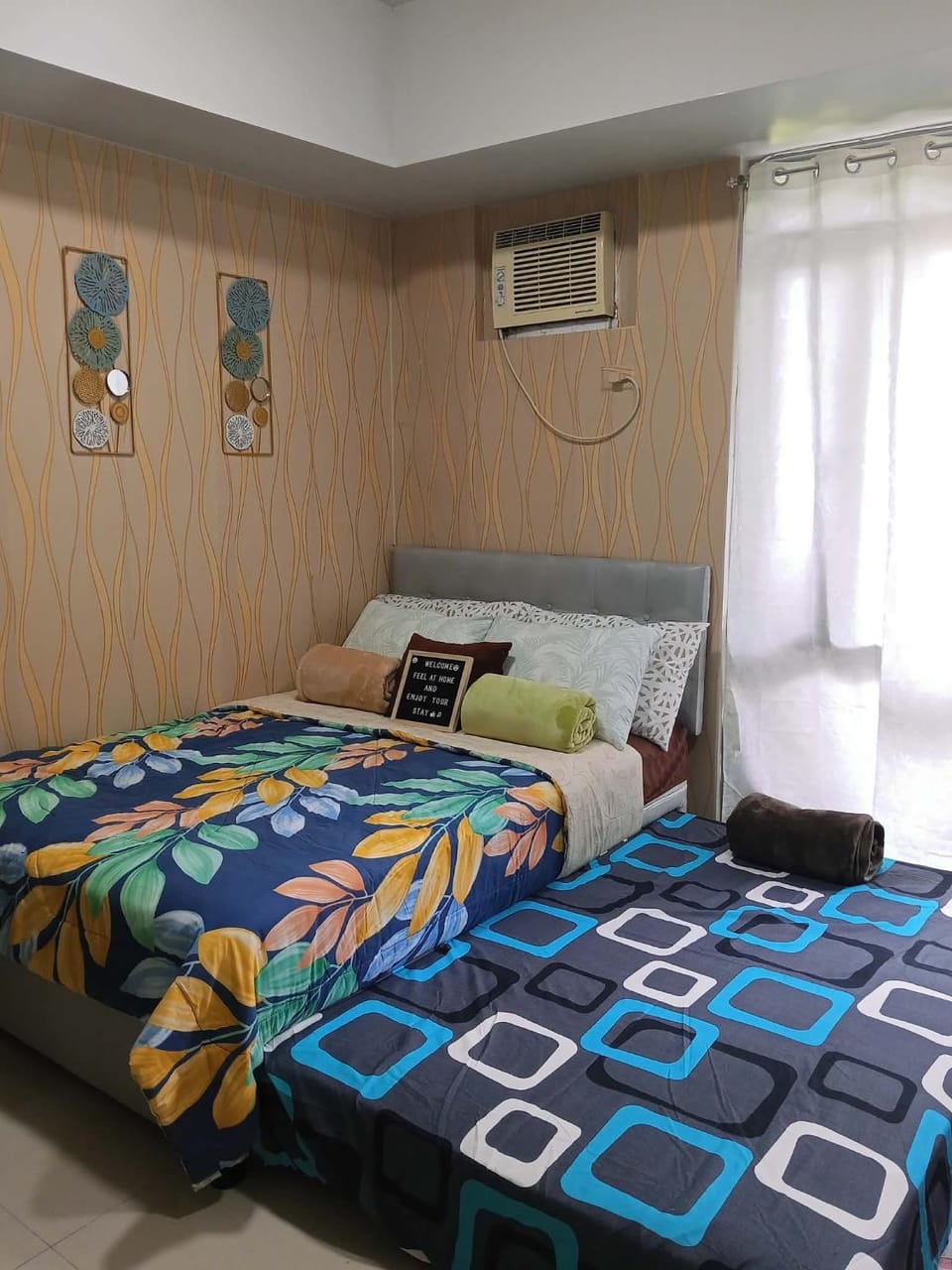 Bed, Photo of the whole room, Bedroom, air conditioner
