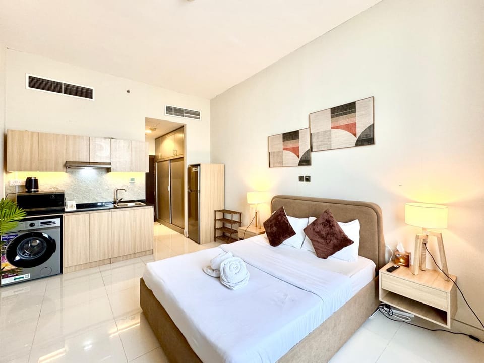 Signature Horizon Studio with Boulevard Views Apartment in Dubai