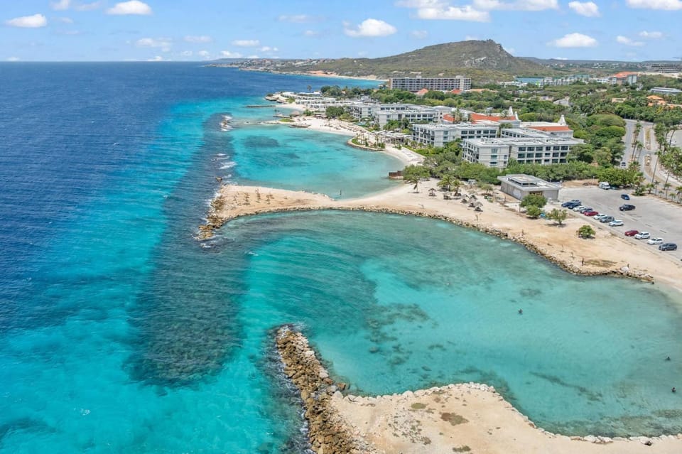 Palm Piscadera · Ocean Views · Pool · Beaches Apartment in Willemstad