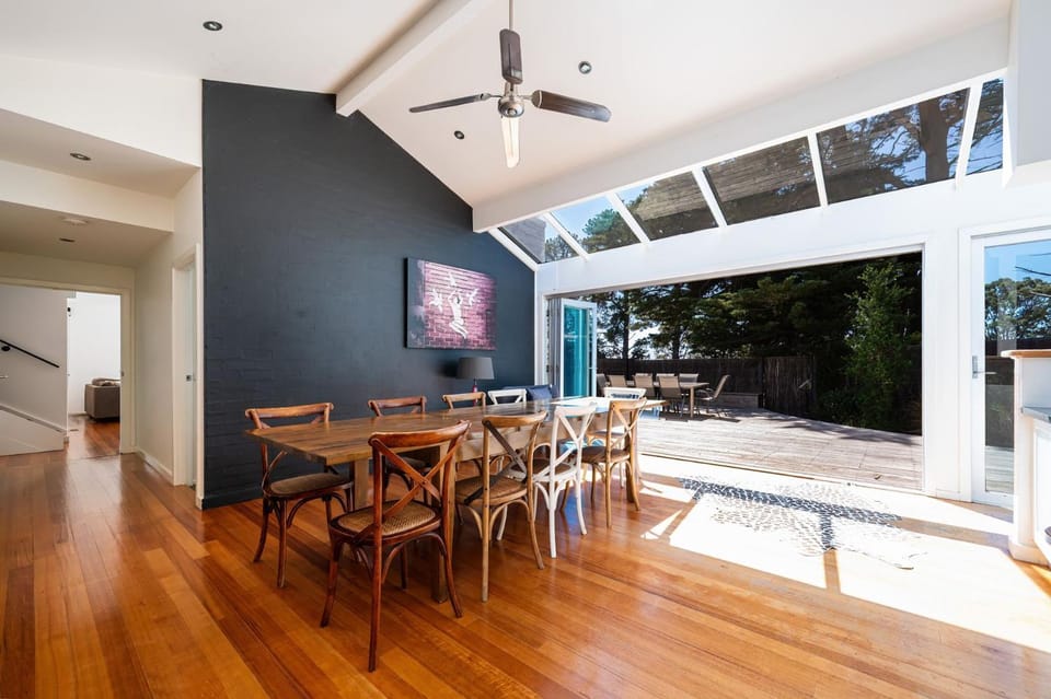 Patio, Dining area