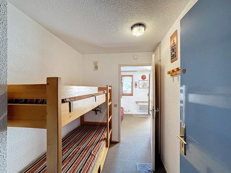 Studio 4 pers, balcon sud, animaux admis, parking - FR-1-178-406 Apartment in Les Allues