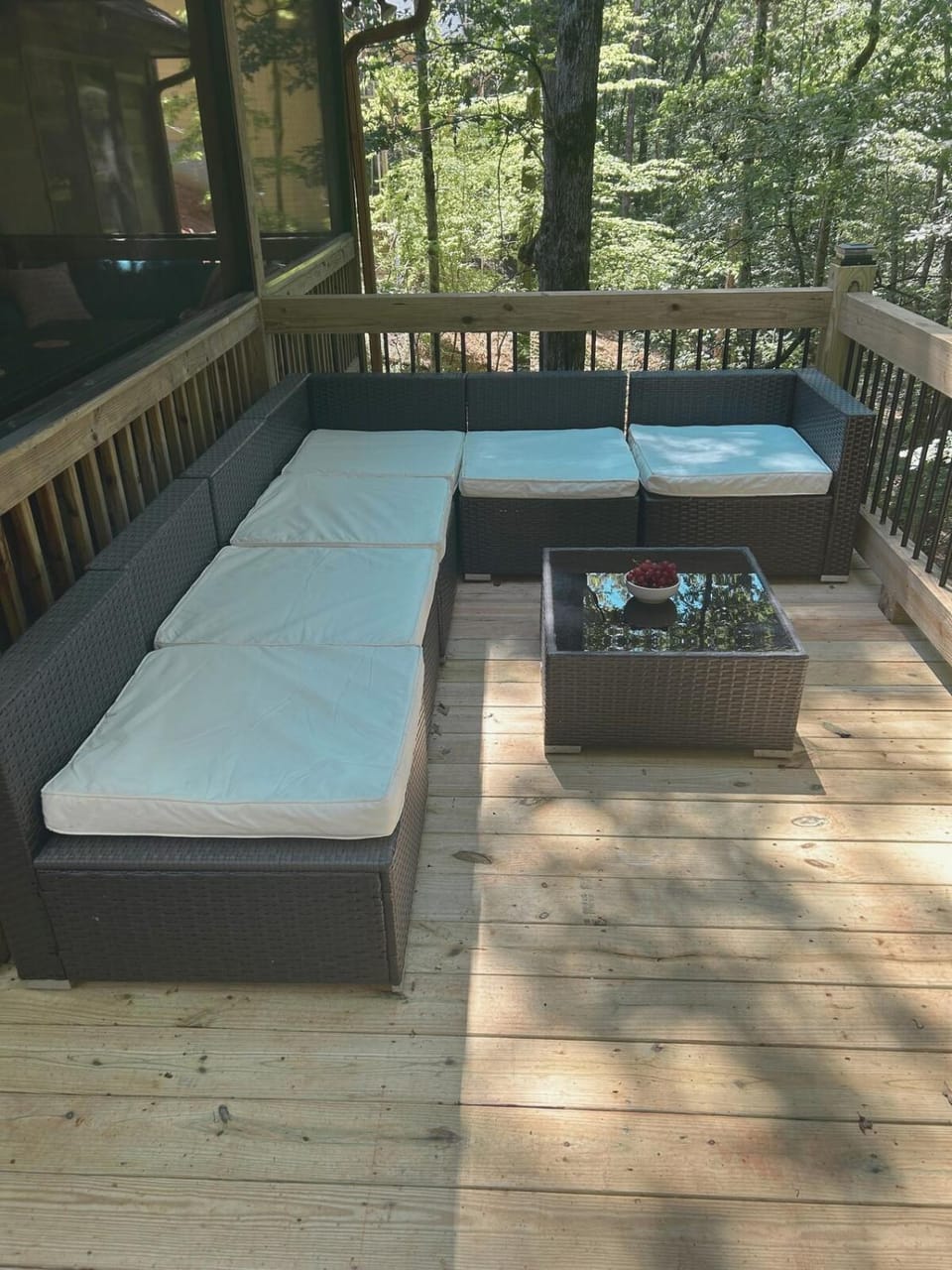 Private Views, Decks,1 Mile from Gate, 8 Mins to Wineries House in Georgia