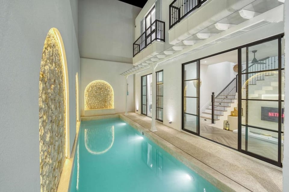 Blanche E Colonial 3BR Villa Pool in Berawa Villa in North Kuta