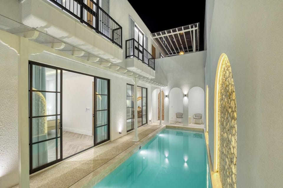 Blanche E Colonial 3BR Villa Pool in Berawa Villa in North Kuta