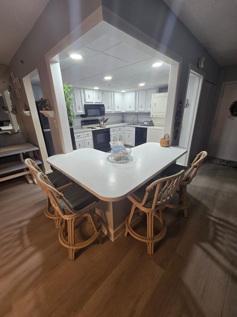 2 BR Ocean Front Condo with Heated Indoor Pool, Expansive Views Apartment in Ocean City