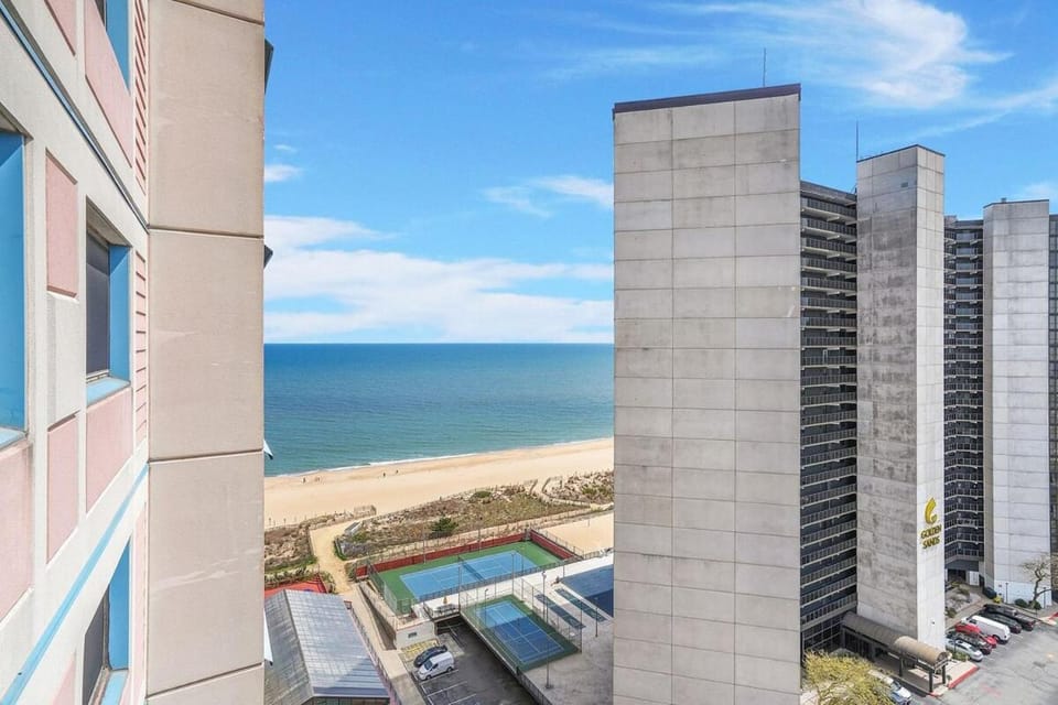 2 BR Ocean Front Condo with Heated Indoor Pool, Expansive Views Apartment in Ocean City