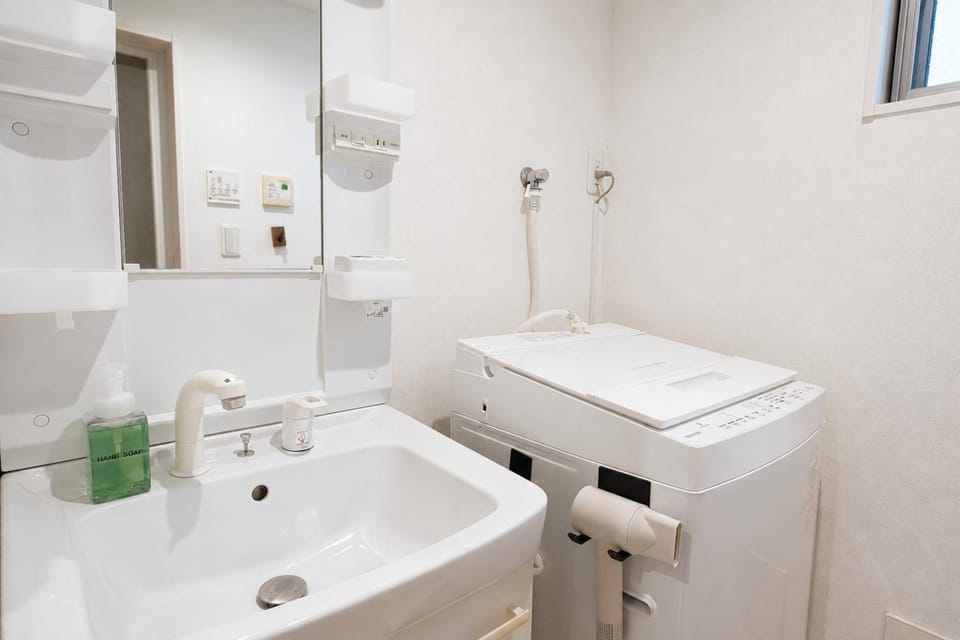 Japandi Apartment near Haneda 7 min to Heiwajima Station Apartment in Japan