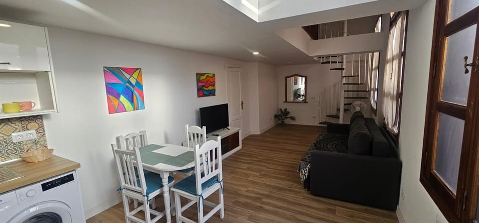 Central Puerto de la Cruz Getaway - Walk to Everything Apartment in Puerto de la Cruz