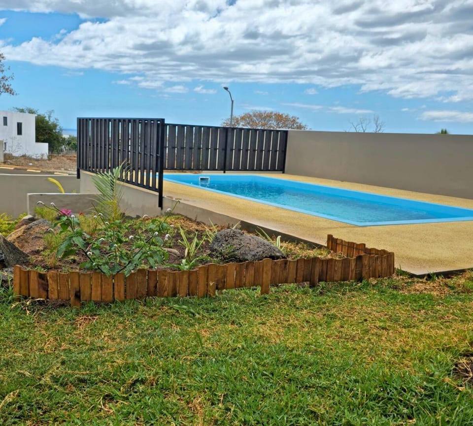 Garden, Garden view, Pool view, Swimming pool
