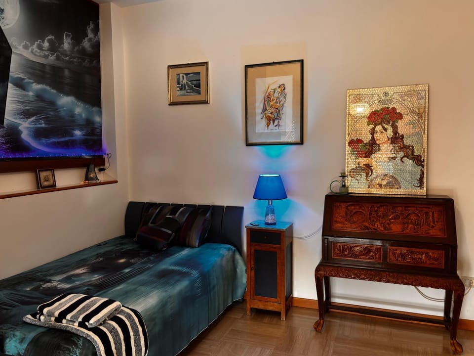 Bed, Bedroom
