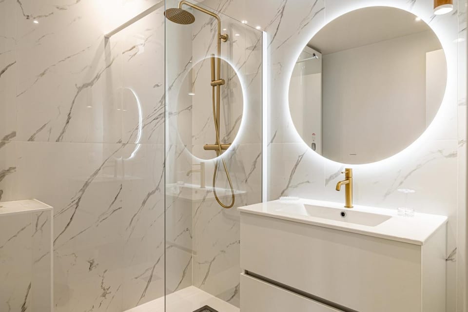 Shower, Bathroom