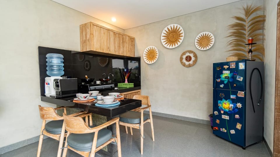 Coffee/tea facilities, Dining area, oven
