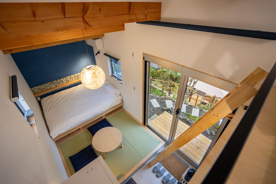 Bed, Living room, Dining area