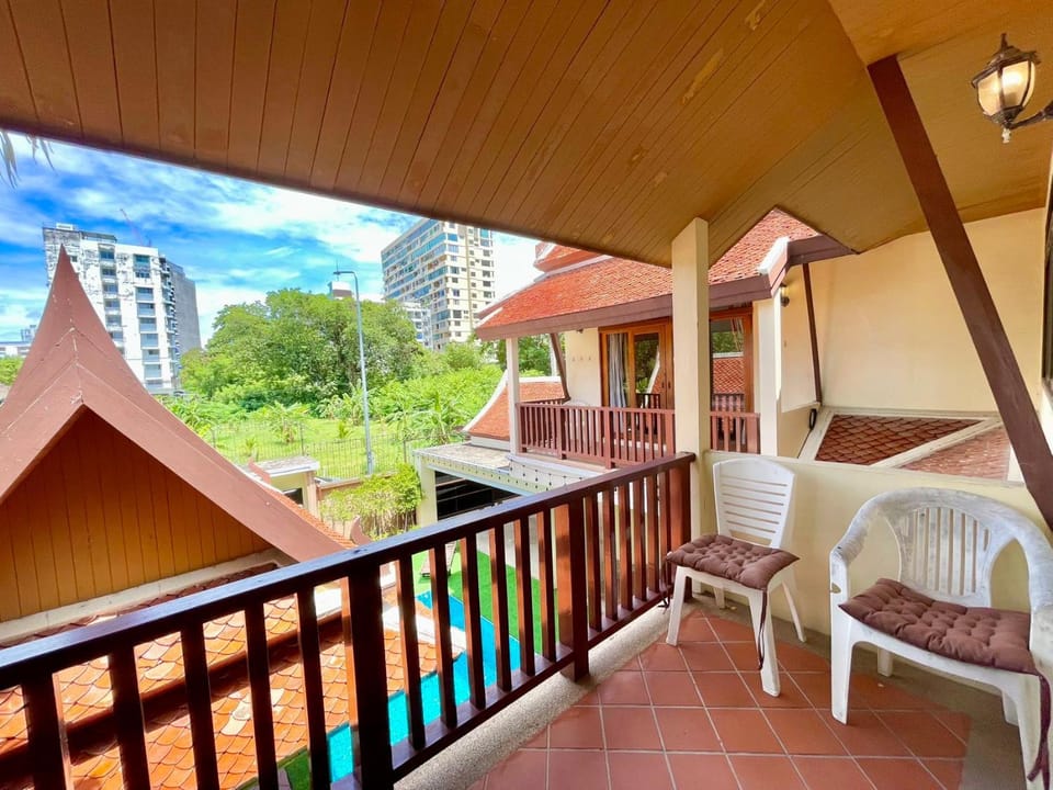 View (from property/room), Balcony/Terrace