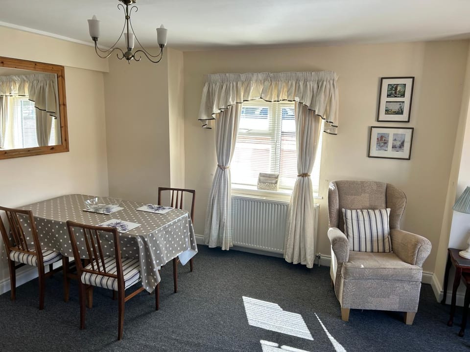 River breeze Apartment in Broadland District