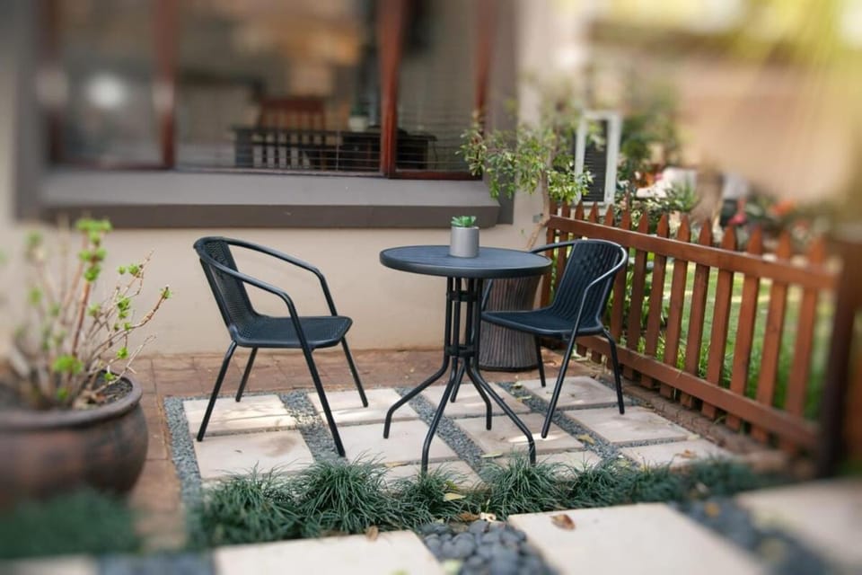Pine & Pebble Apartment in Pretoria