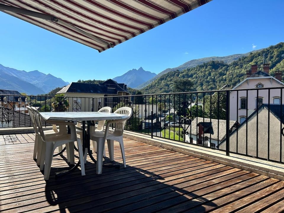 La terrasse pyrénéenne Apartment in Occitanie