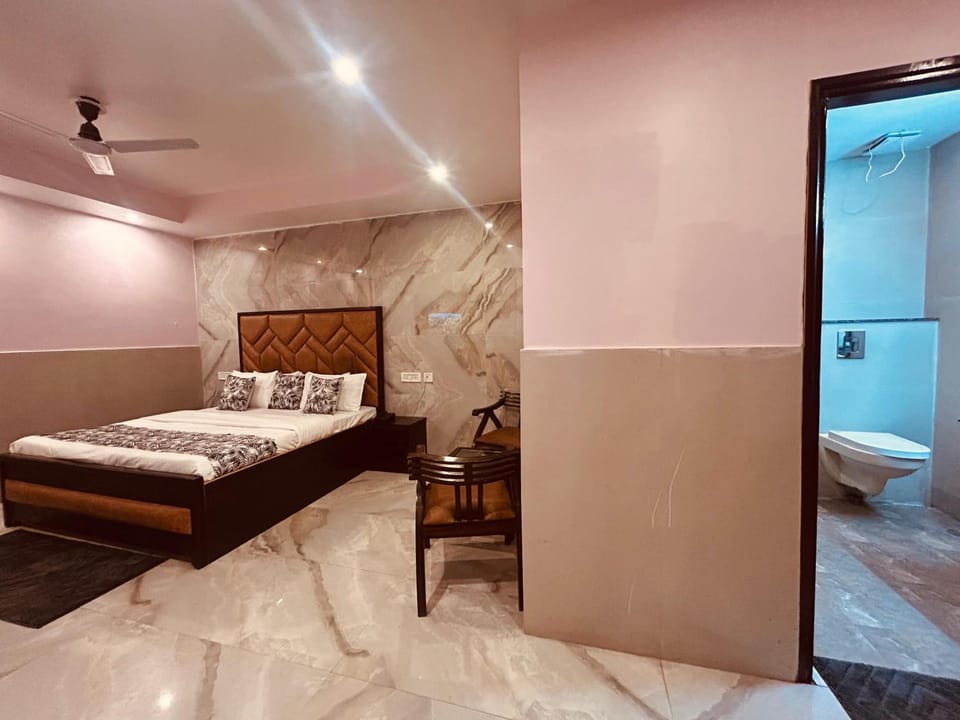 Creazing Resort Hotel in Uttarakhand