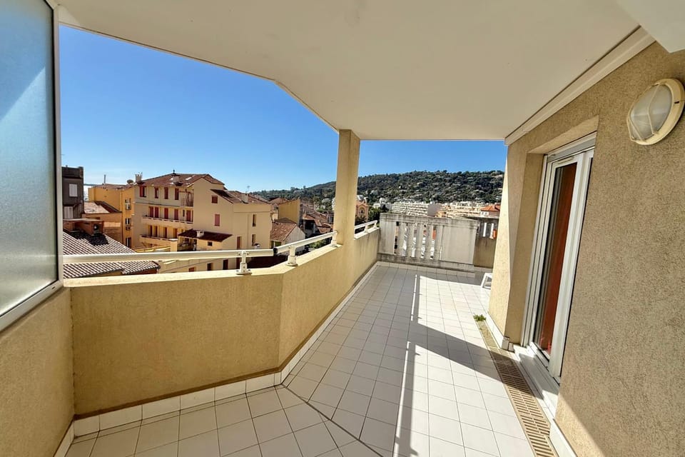 1 bedroom apartment Golfe-Juan Sea view Apartment in Antibes
