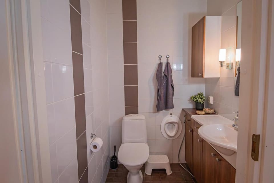 Toilet, Bathroom