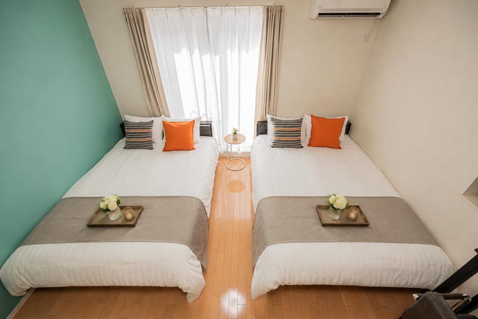 Bed, Photo of the whole room, Bedroom, air conditioner