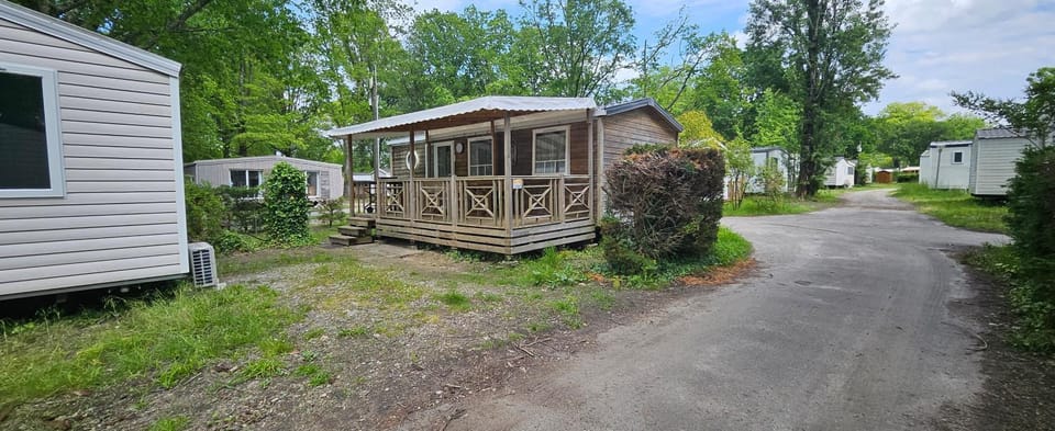 Property building, Natural landscape, Garden view