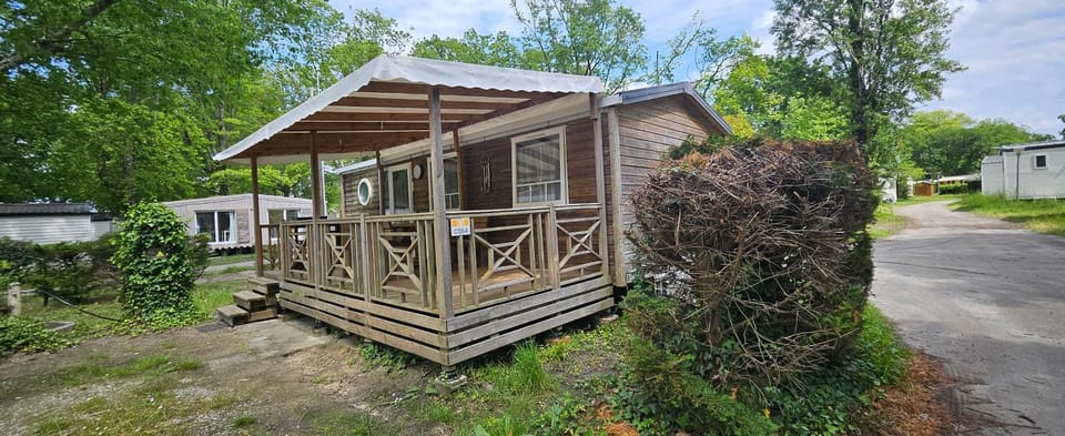 Property building, Patio, Beach, Garden view, Location