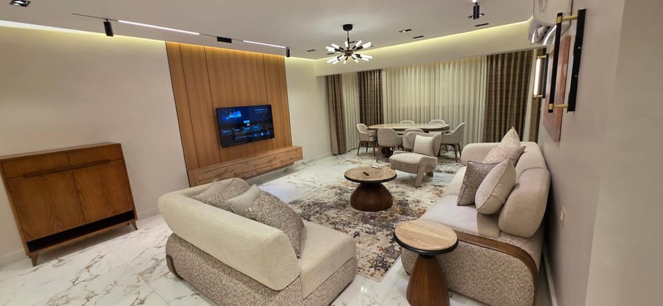 TV and multimedia, Seating area