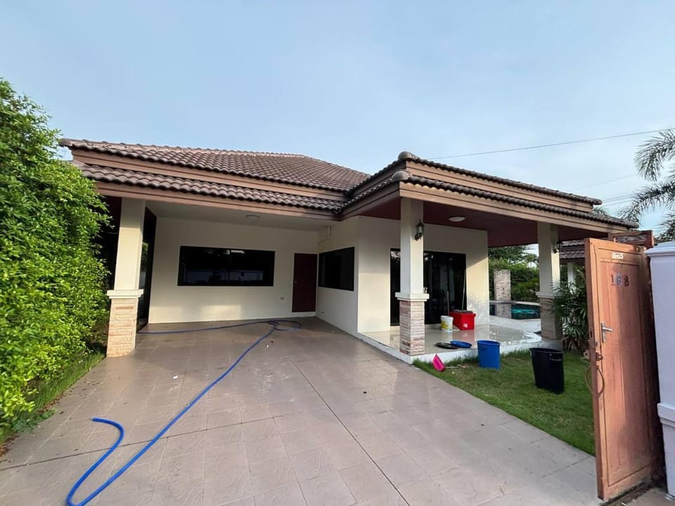 Unique Paradise Resort Villa in Pattaya City