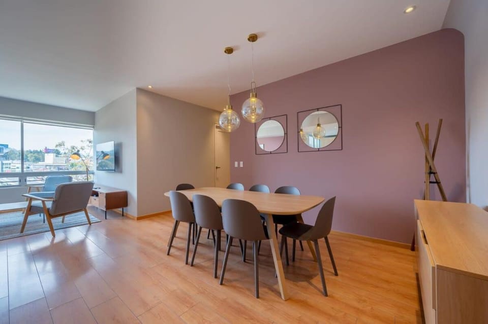 Capitalia Santa Fe Living Gym Pet Friendly House in Mexico City