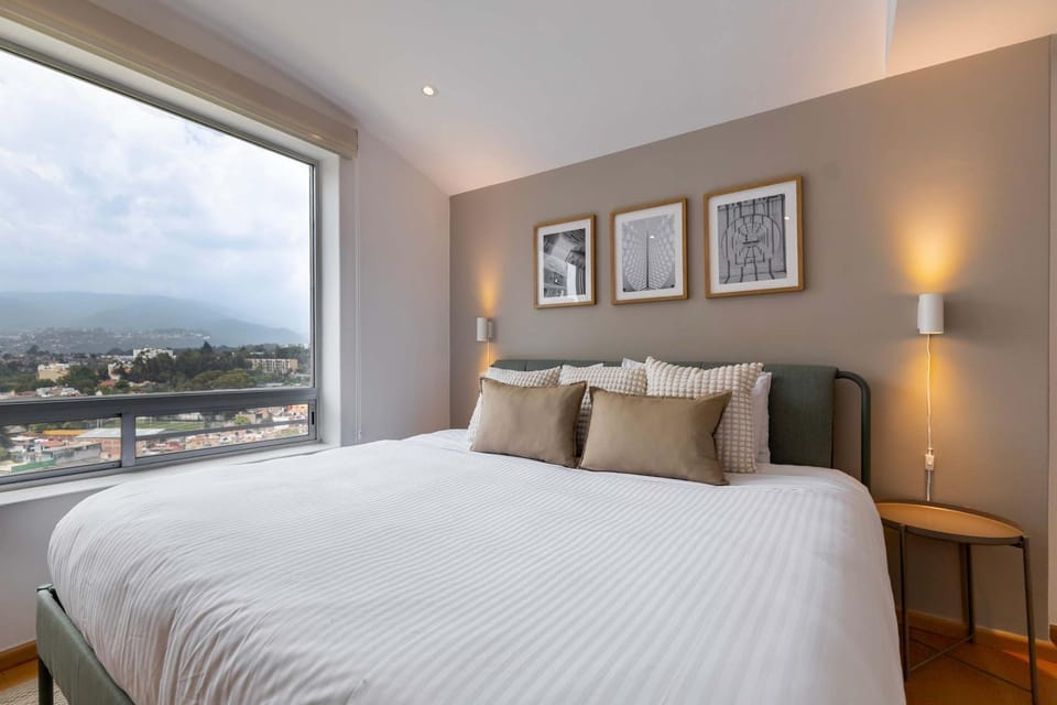 Capitalia Nature-Inspired Stay w Garden & Gym Apartment in Mexico City