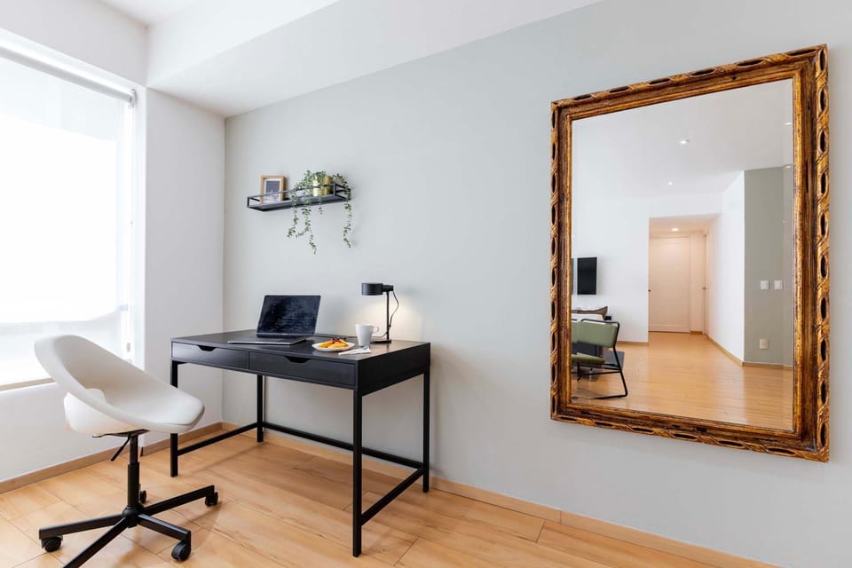 Capitalia Business Center Gym & Parking Apartment in Mexico City