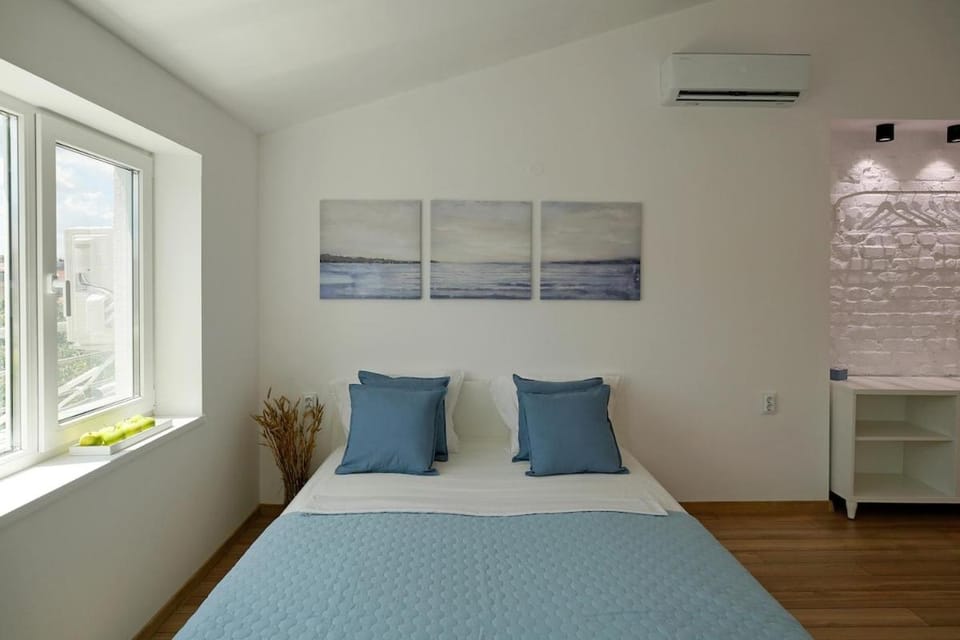 The Corner Studio Apartment in Varna