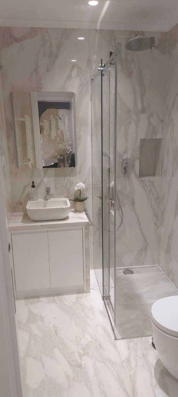 Shower, Toilet, Bathroom