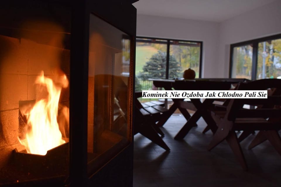 Communal lounge/ TV room, Decorative detail, Communal kitchen, Mountain view, Area and facilities