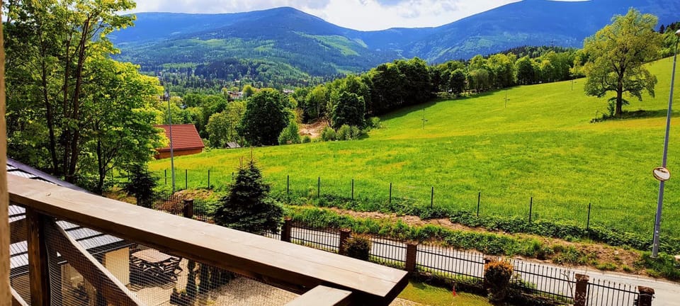 Balcony/Terrace, Balcony/Terrace, Mountain view