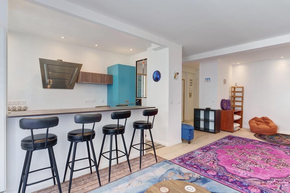 Property building, Living room