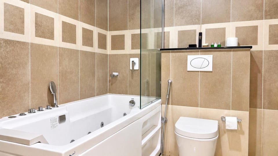 Bathroom, Bath