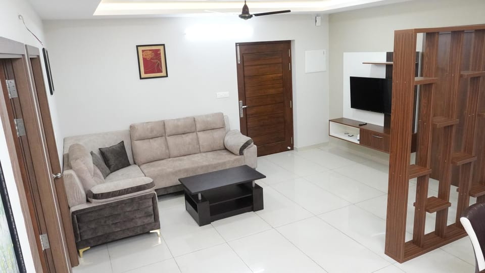 Communal lounge/ TV room, TV and multimedia, Seating area, Evening entertainment