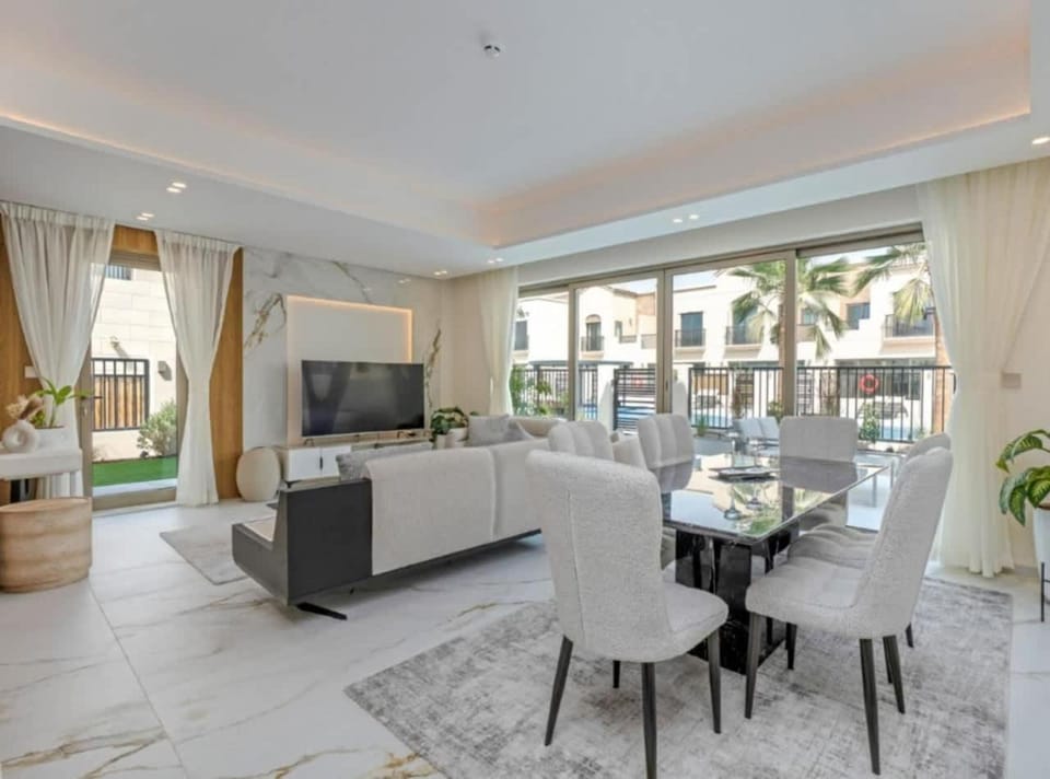 Luxury 3BR Villa with Pool View & Modern Comfort Villa in Dubai
