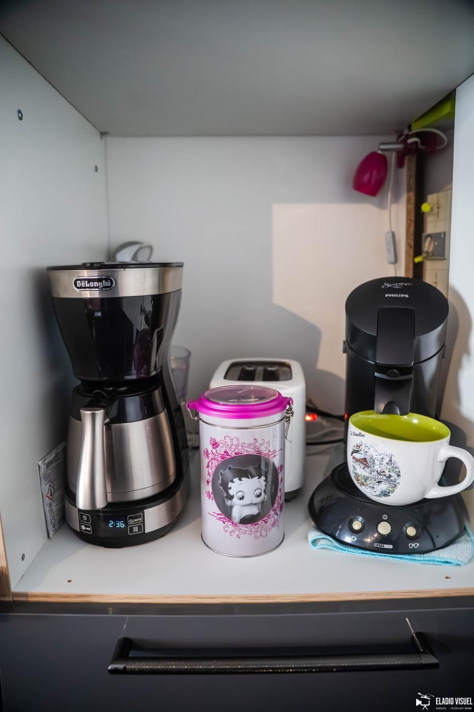 Coffee/tea facilities, Kitchen or kitchenette, toaster