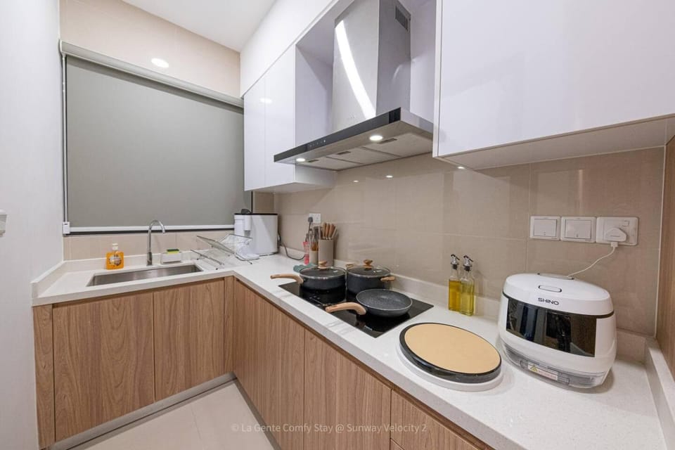 2R2B Velocity TWO KLCC TRX Sunway Medical LaGente Apartment in Federal Territory of Kuala Lumpur