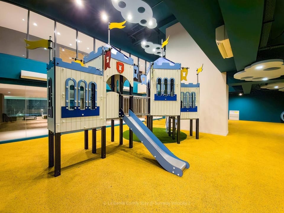 2R2B Velocity TWO KLCC TRX Sunway Medical LaGente Apartment in Federal Territory of Kuala Lumpur