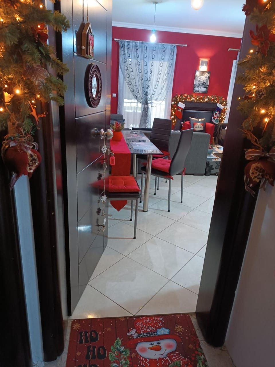 RnB Red&Black Apartment in Peloponnese, Western Greece and the Ionian