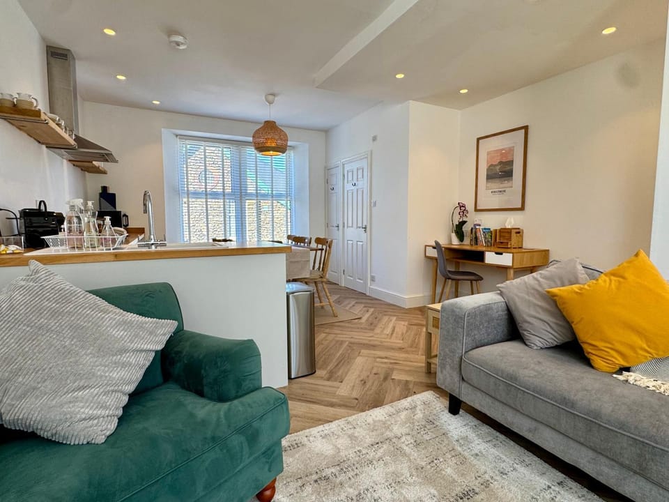 1 Thornbarrow - Spacious Townhouse in Windermere The Lake District House in Bowness-on-Windermere