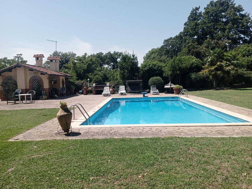 Garden, Swimming pool