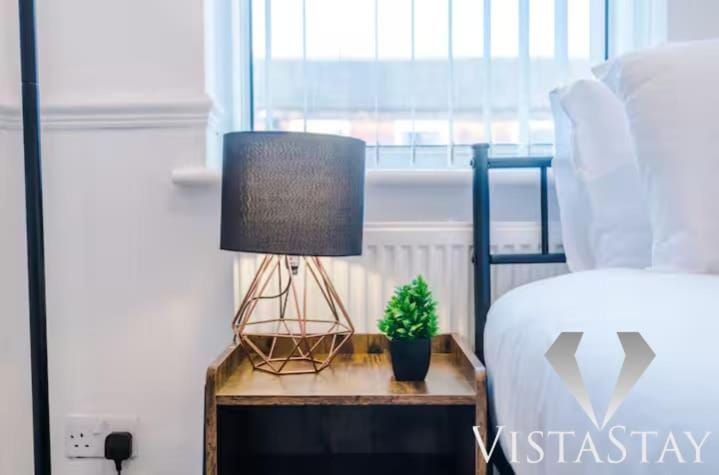 3BR, Pool Table, Dart Board by Vista Stays Short Lets Manchester House in Manchester